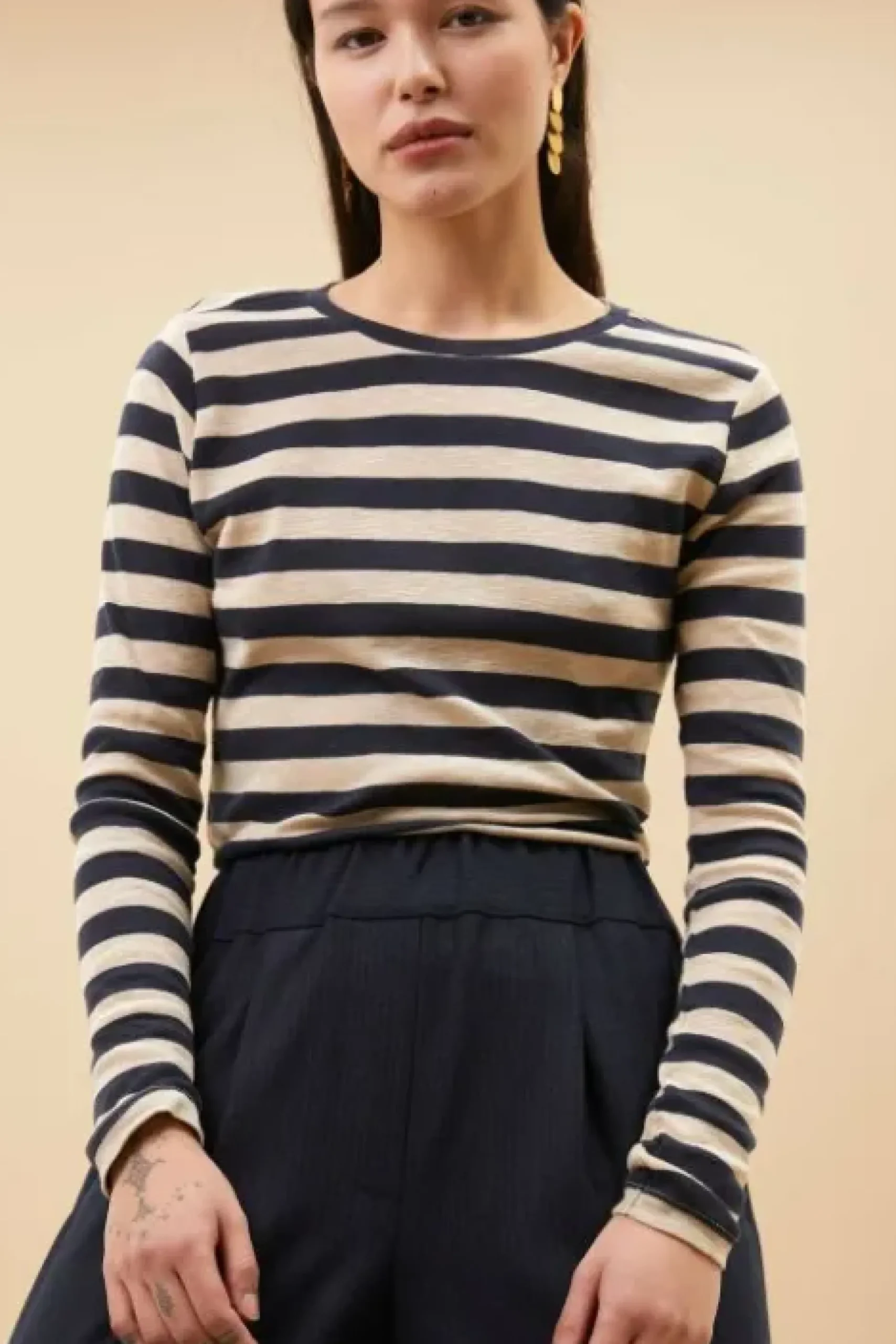 By bar Tops & T-shirts<basic ls big stripe top | midnight