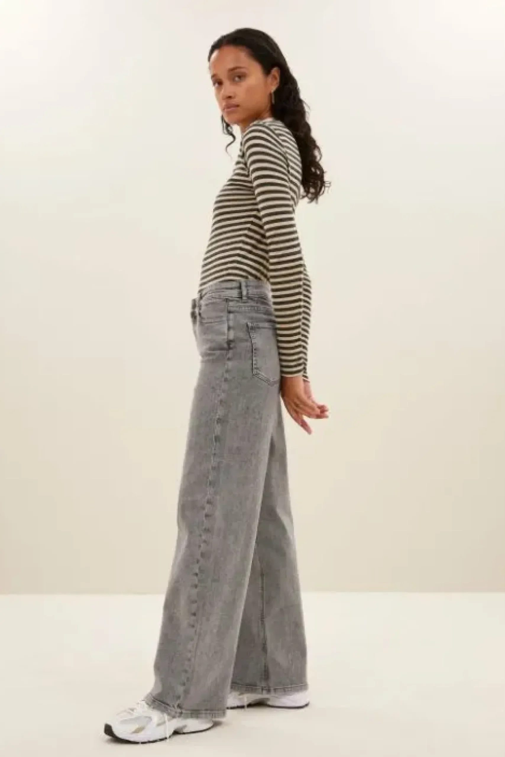 By bar Tops & T-shirts<basic ls stripe top | chalk