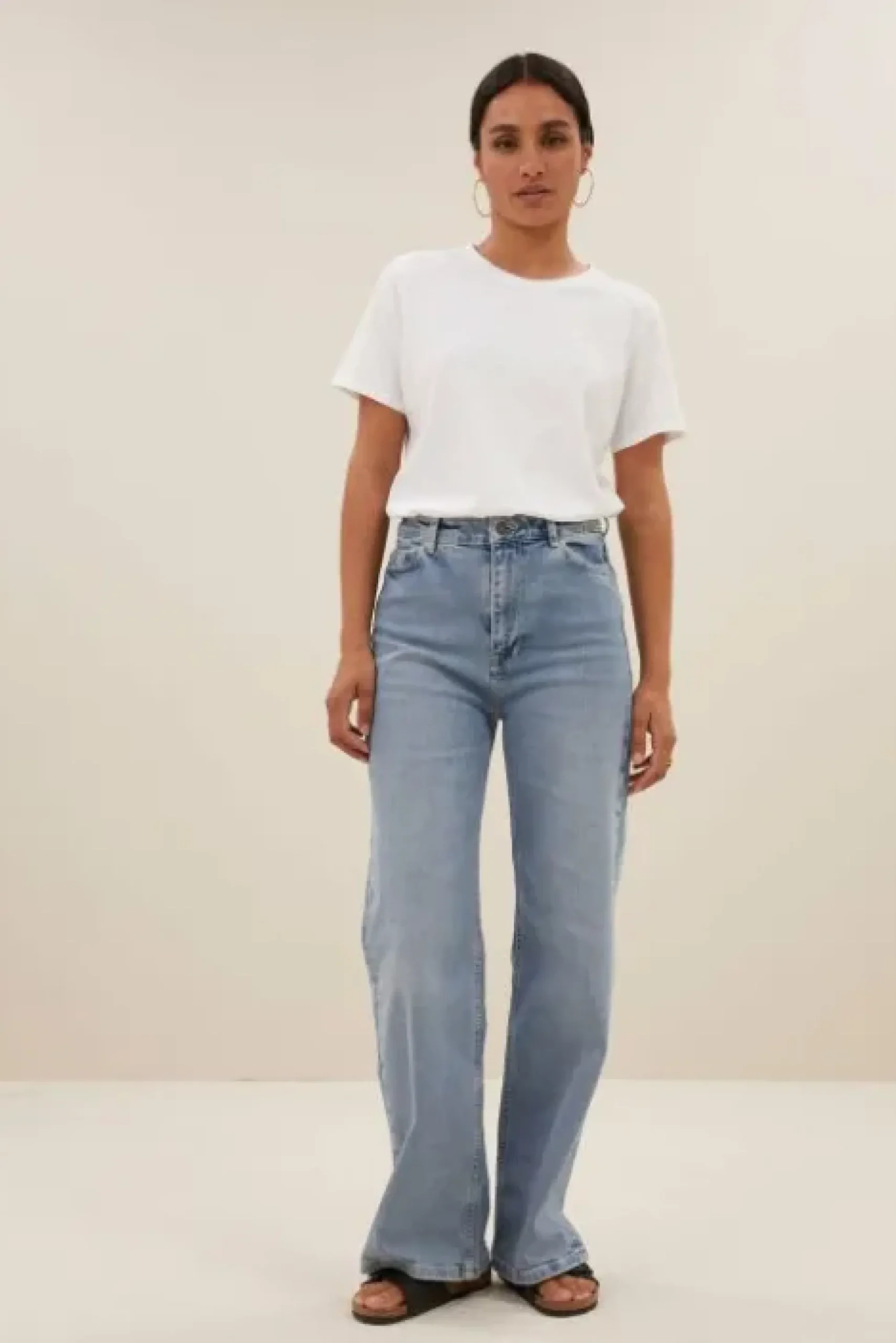 By bar Tops & T-shirts<holy logo top | bright white