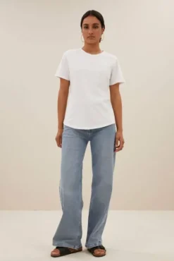 By bar Tops & T-shirts<holy logo top | bright white