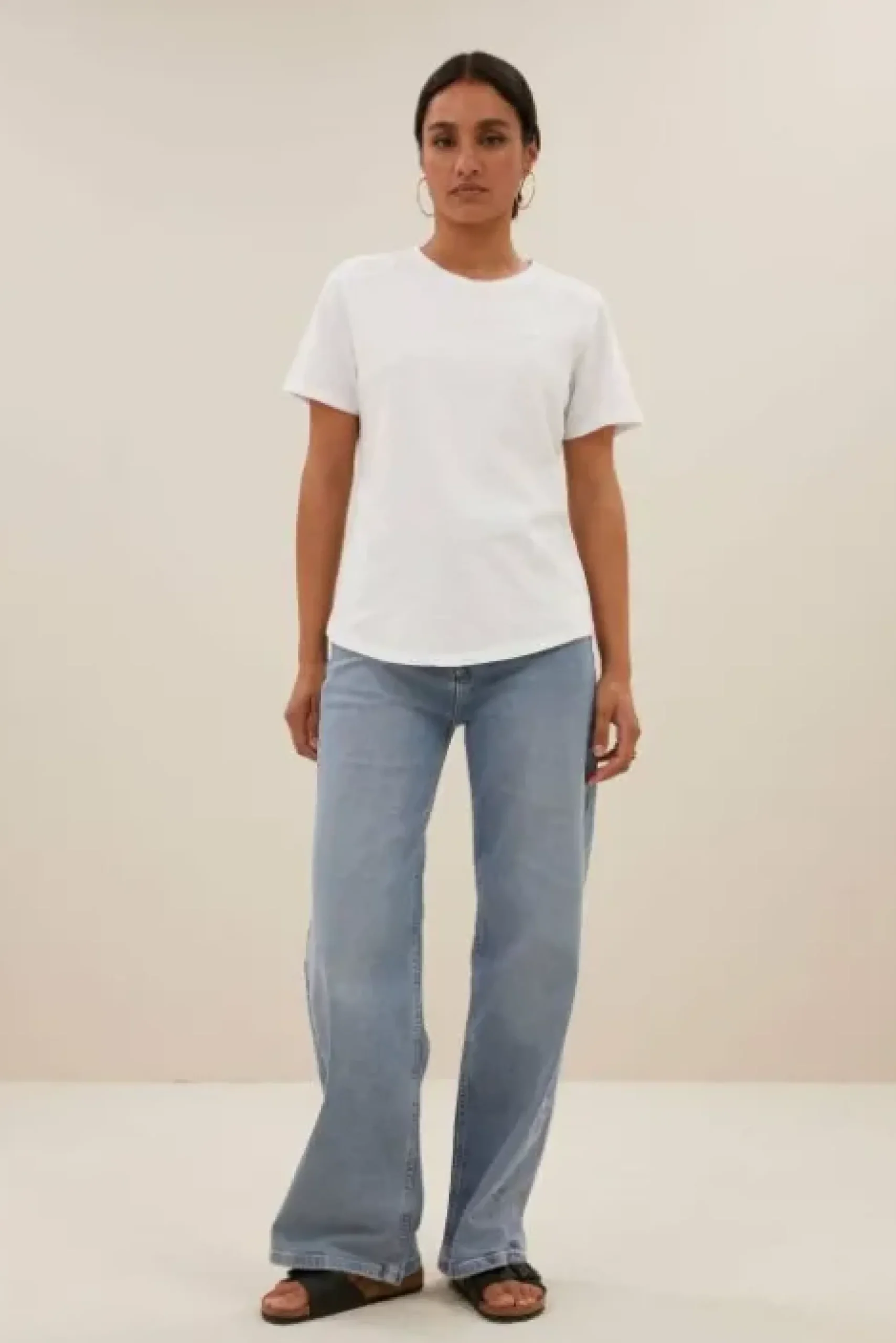 By bar Tops & T-shirts<holy logo top | bright white