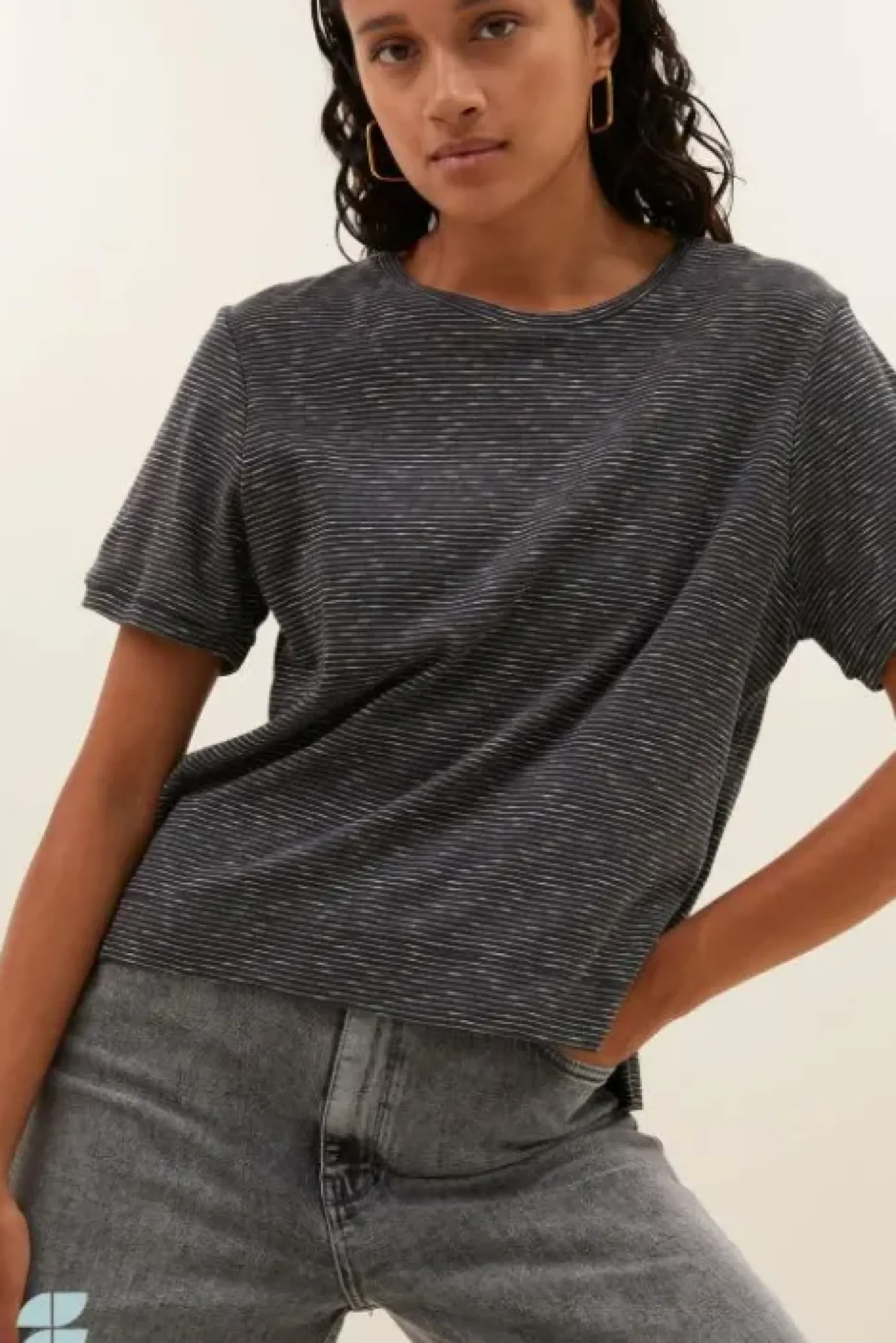 By bar Tops & T-shirts<hope thin stripe top | jet black