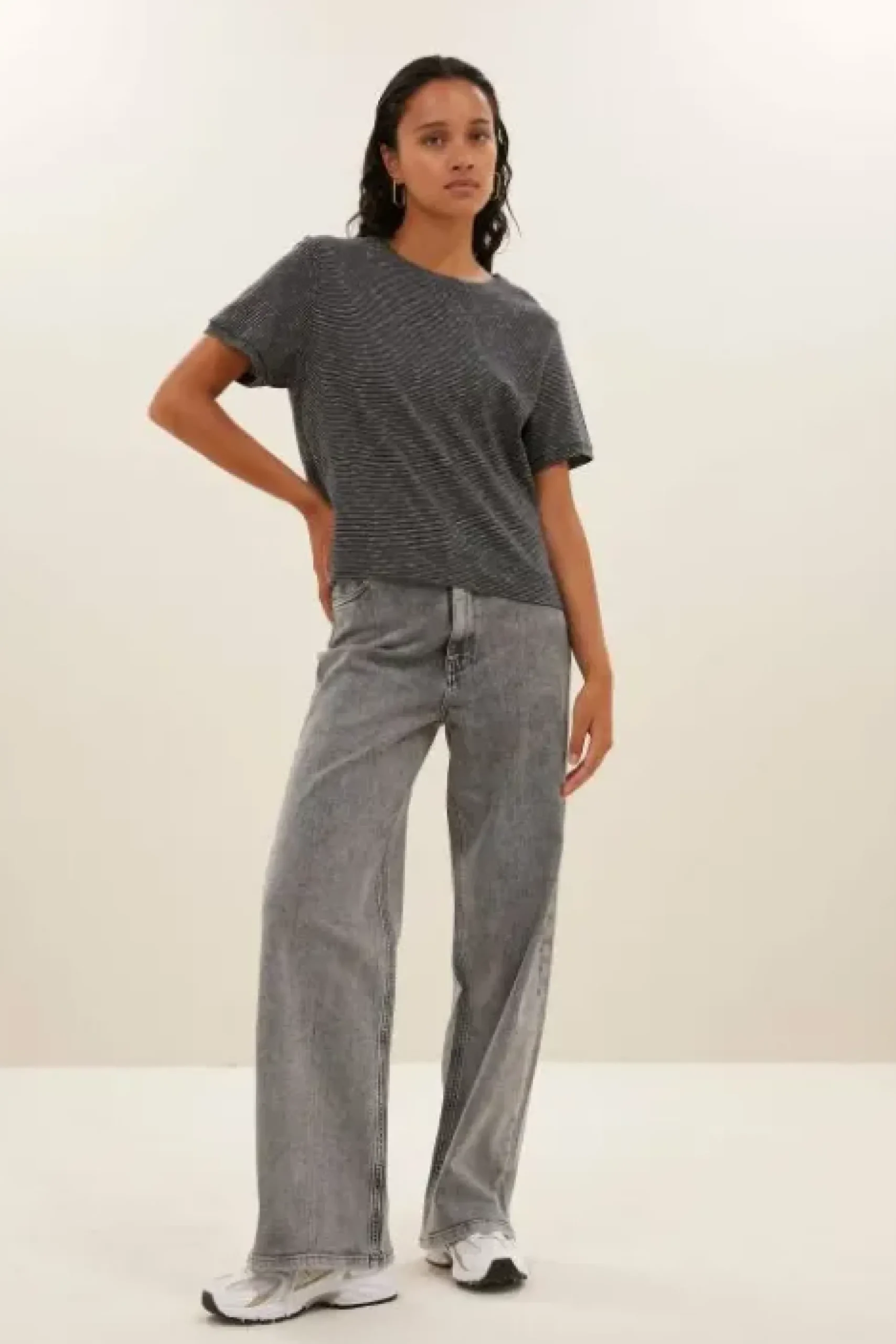 By bar Tops & T-shirts<hope thin stripe top | jet black