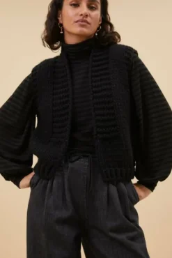 By bar Gilets<levi gilet | black