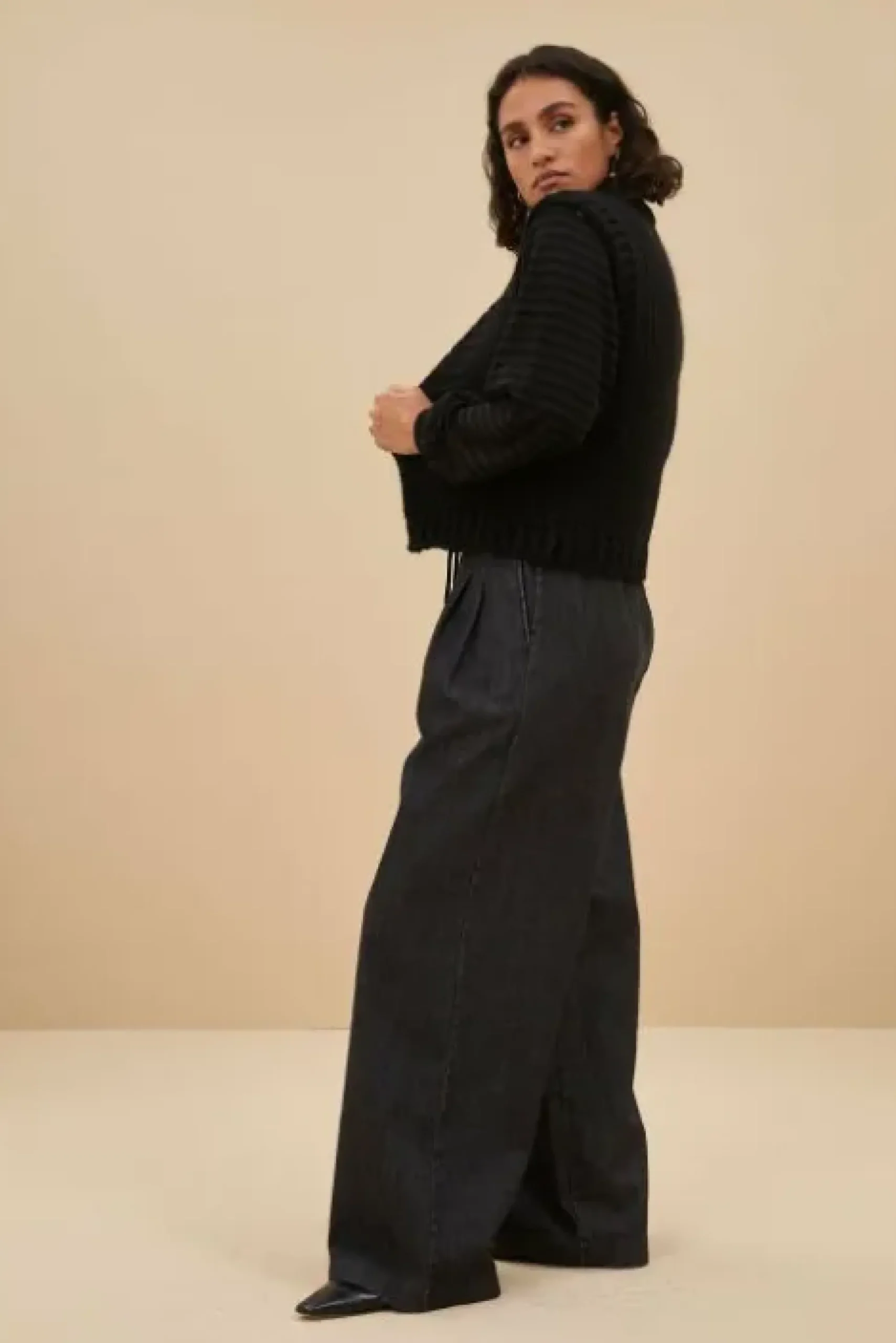By bar Gilets<levi gilet | black
