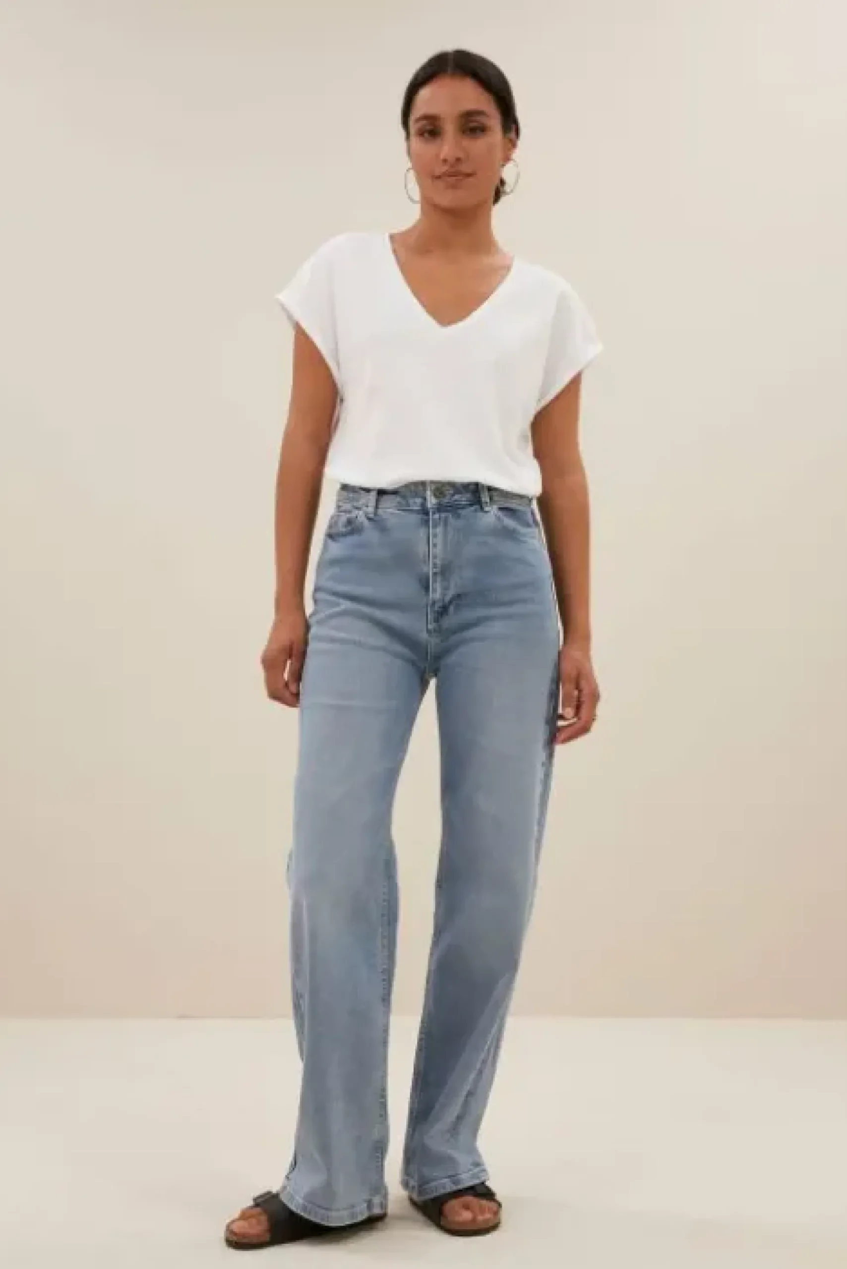By bar Tops & T-shirts<momi logo top | bright white