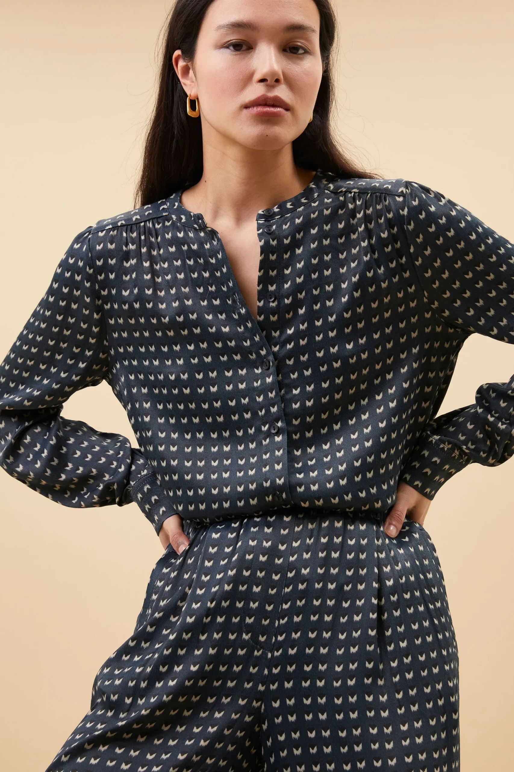 By bar Chemisiers<ribbe rastre blouse | rastre print